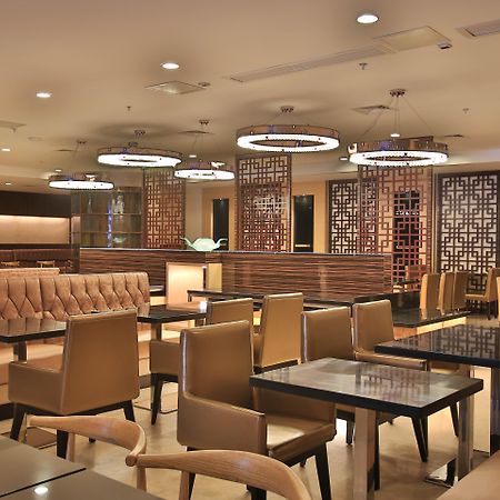 Swiss-Belhotel Blulane Manilla Buitenkant foto