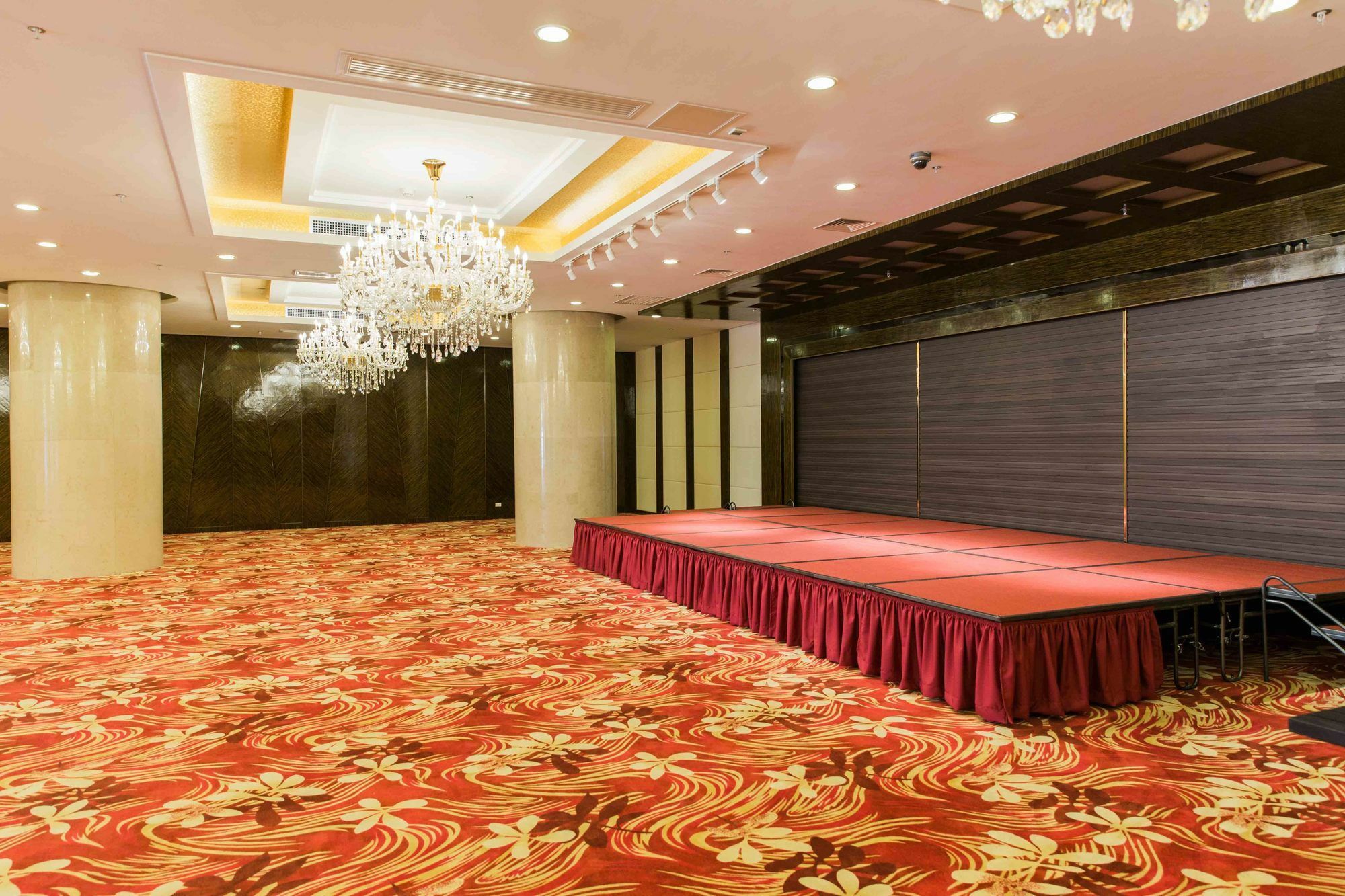 Swiss-Belhotel Blulane Manilla Buitenkant foto