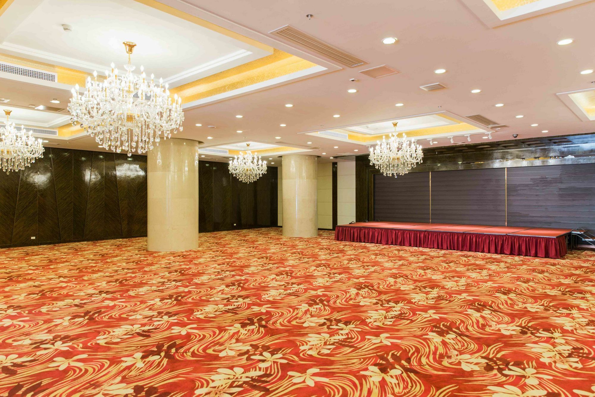 Swiss-Belhotel Blulane Manilla Buitenkant foto