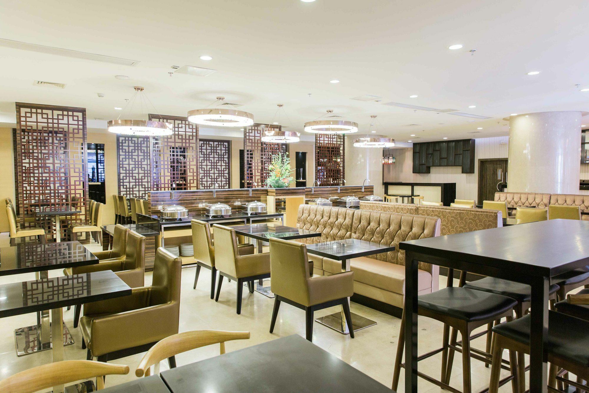 Swiss-Belhotel Blulane Manilla Buitenkant foto