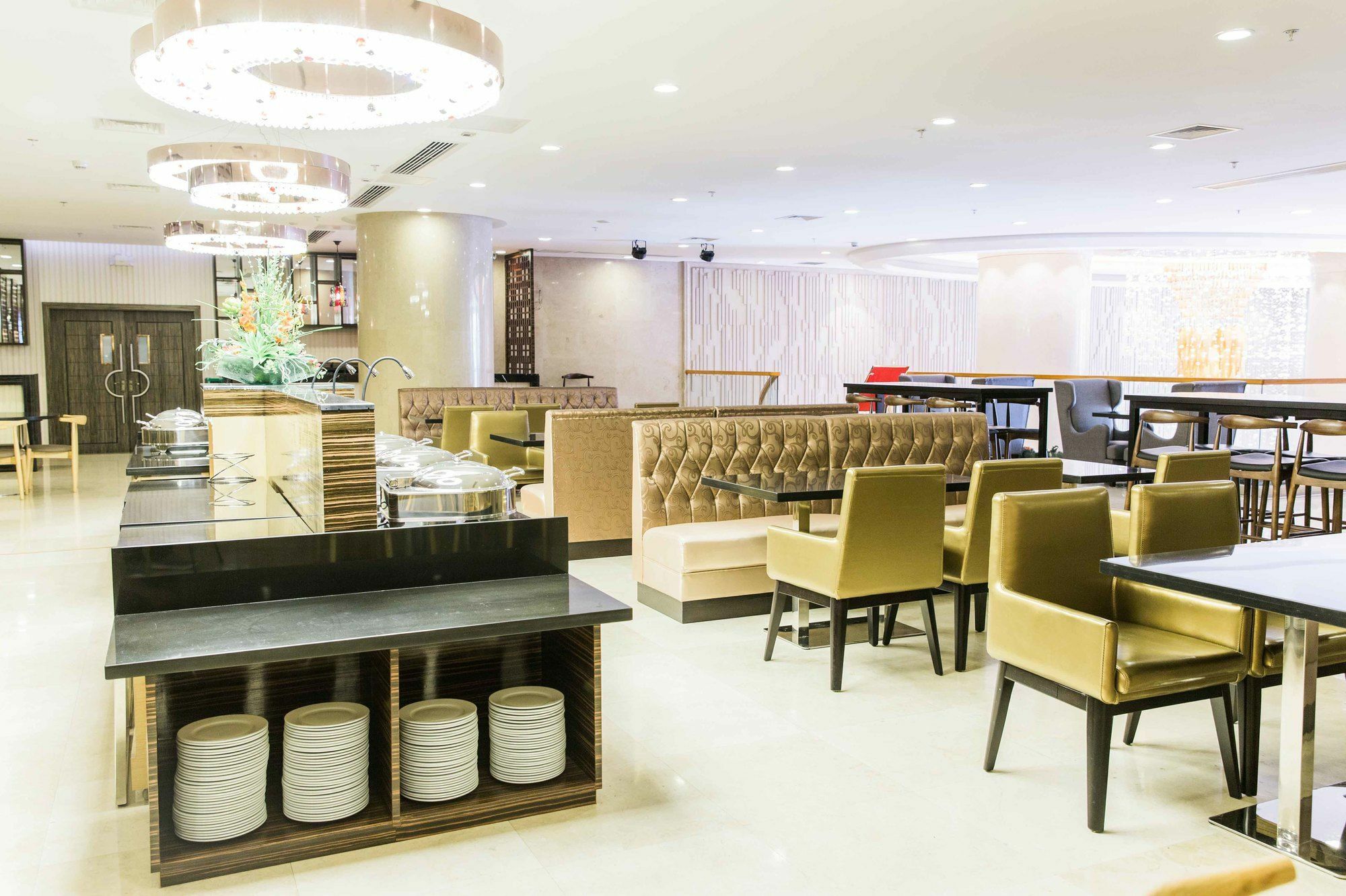 Swiss-Belhotel Blulane Manilla Buitenkant foto